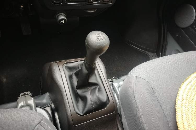 Used Wuling Rongguang Small Truck 2021 1.5L Base Version Double-Cab L3C Gear Lever