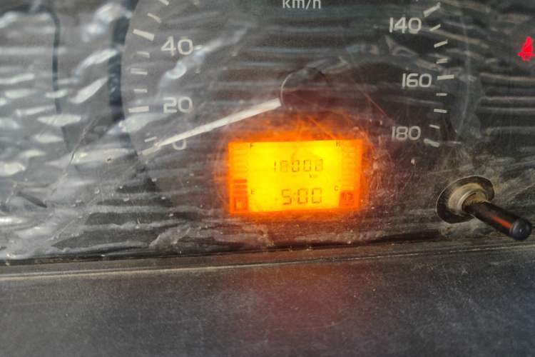 Used Wuling Rongguang Small Truck 2021 1.5L Base Single-Row L3C Odometer Close Up