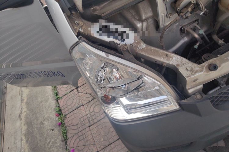 Used Wuling Rongguang Small Truck 2021 1.5L Base Version Double-Cab L3C Right Front Headlight
