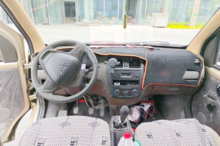 Used Wuling Rongguang Small Truck 2021 1.2L Base Single-Row LSI Center Console