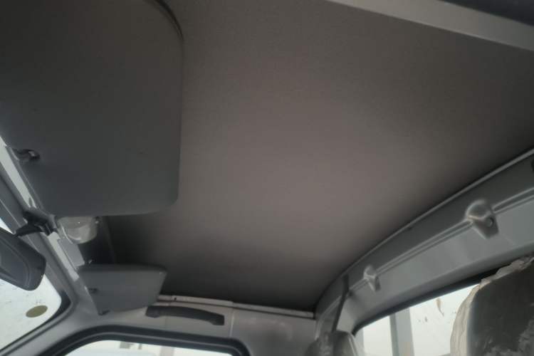 Used Wuling Rongguang Small Truck 2023 1.5L Single-Row LAR Headliner
