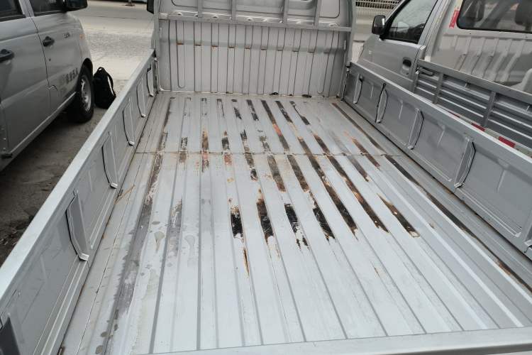 Used Wuling Rongguang Small Truck 2023 1.5L Single-Row LAR Trunk