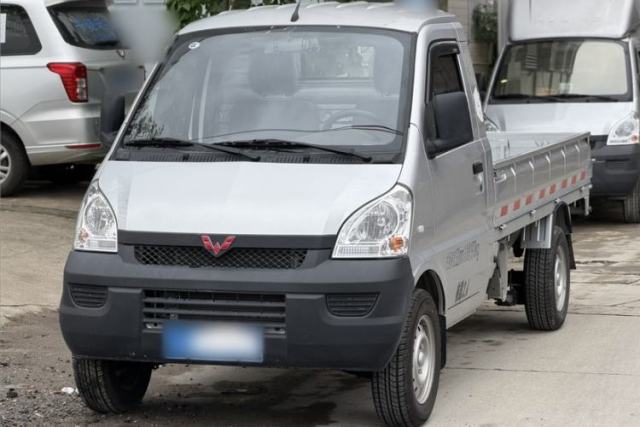 Used Wuling Rongguang Small Truck 2023 1.5L Single-Row LAR