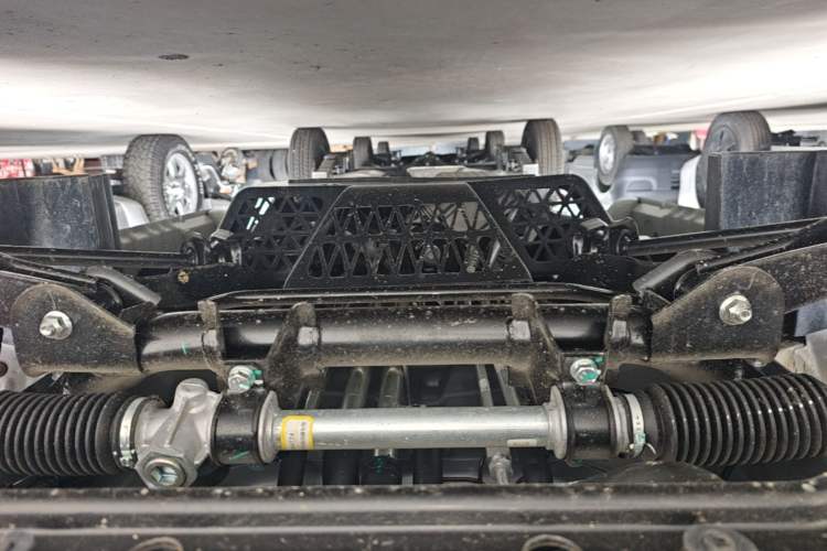 Used Wuling Rongguang Small Truck 2023 1.5L Single-Row LAR Chassis Front