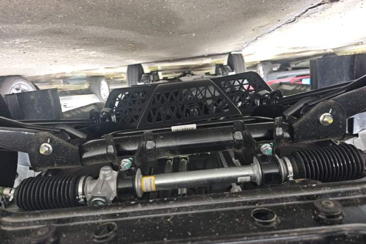 Used Wuling Rongguang Small Truck 2023 1.5L Single-Row LAR Chassis Front