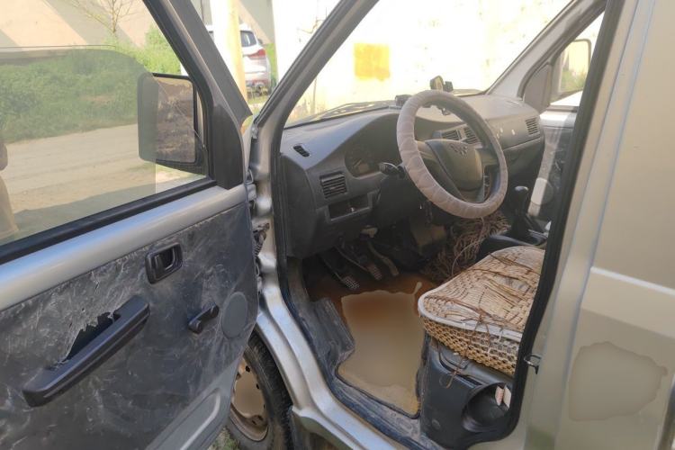 Used Wuling Rongguang Small Truck 2023 1.5L Single-Row LAR Driver Seat