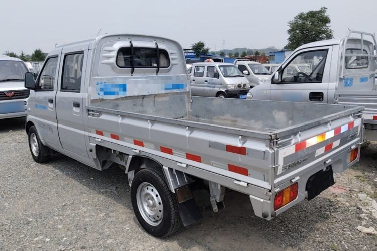 Used Wuling Rongguang Small Truck 2023 1.5L Double-Cab Extended-Length LAR Exterior 2