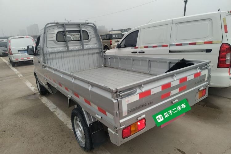 Used Wuling Rongguang Small Truck 2023 1.5L Single-Row LAR Exterior 2