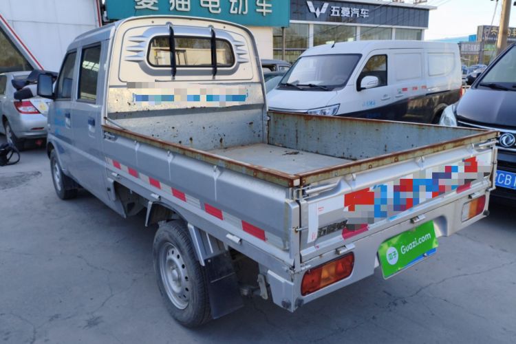 Used Wuling Rongguang Small Truck 2023 1.5L Double-Cab LAR Exterior 2