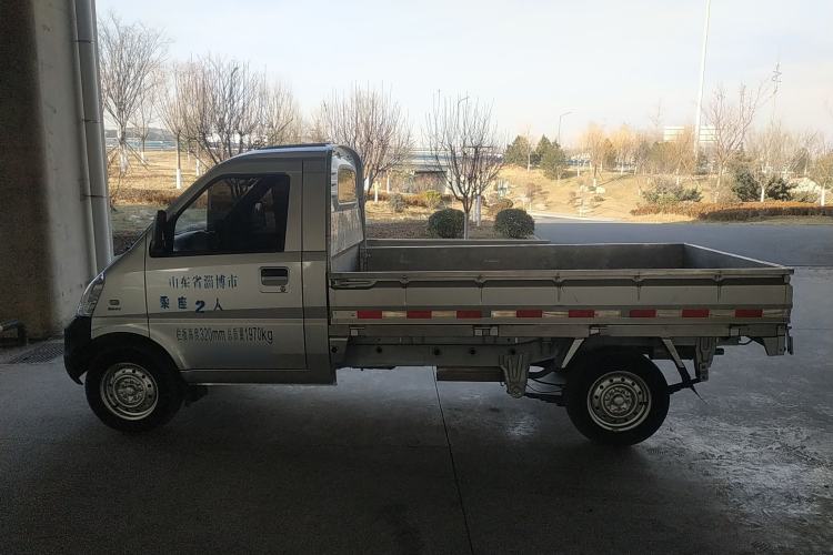 Used Wuling Rongguang Small Truck 2023 1.5L Single-Row LAR Exterior 3