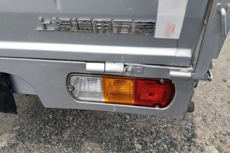 Used Wuling Rongguang Small Truck 2023 1.5L Double-Cab Extended-Length LAR Exterior 3