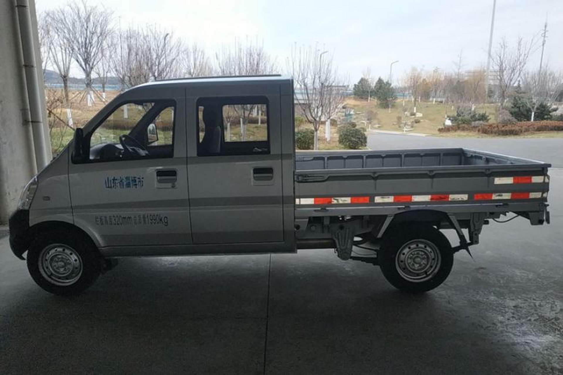Used Wuling Rongguang Small Truck 2023 1.5L Double-Cab LAR Exterior 4