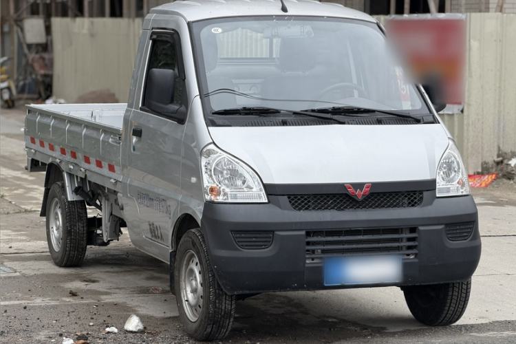 Used Wuling Rongguang Small Truck 2023 1.5L Single-Row LAR Exterior 4
