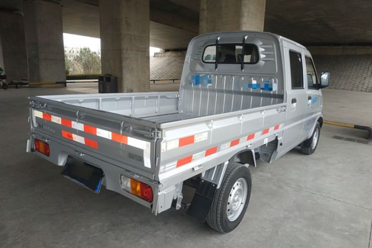 Used Wuling Rongguang Small Truck 2023 1.5L Double-Cab LAR Exterior 5