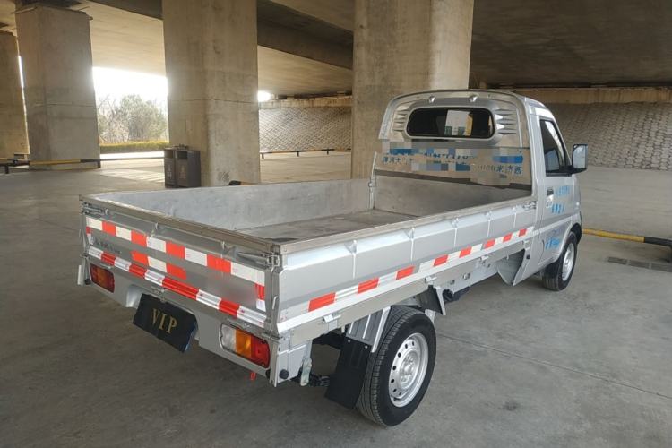 Used Wuling Rongguang Small Truck 2023 1.5L Single-Row LAR Exterior 5