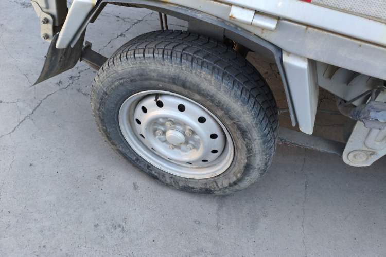 Used Wuling Rongguang Small Truck 2023 1.5L Double-Cab LAR Exterior 5