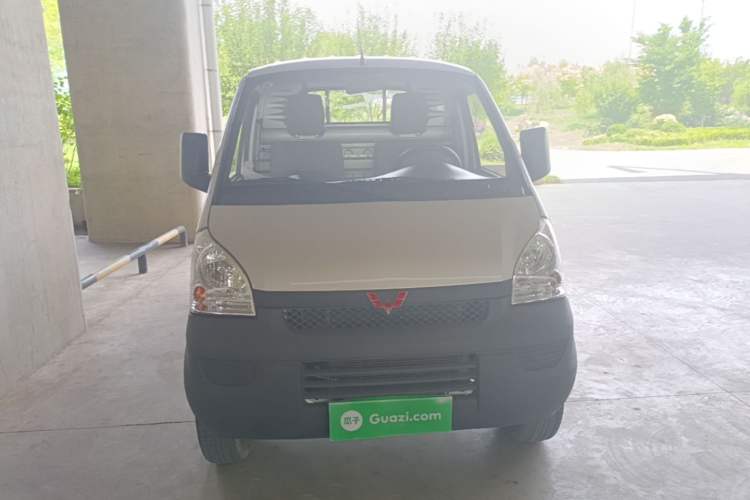 Used Wuling Rongguang Small Truck 2023 1.5L Single-Row LAR Front