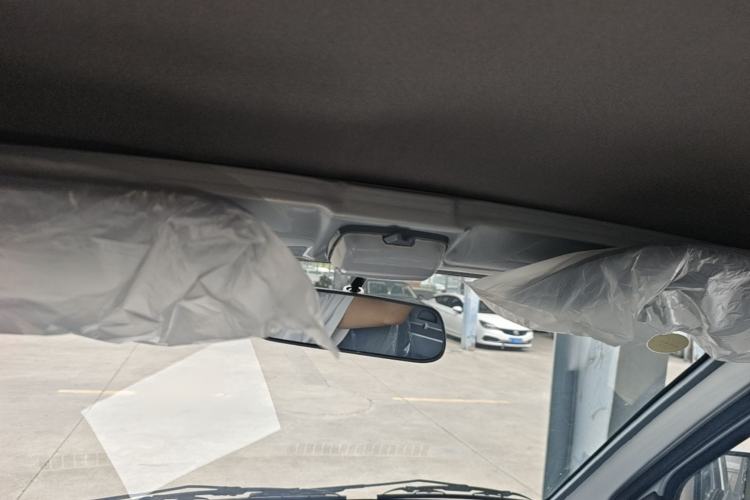 Used Wuling Rongguang Small Truck 2023 1.5L Single-Row LAR Headliner