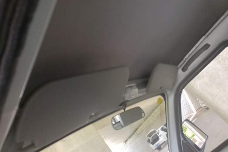 Used Wuling Rongguang Small Truck 2023 1.5L Single-Row LAR Headliner