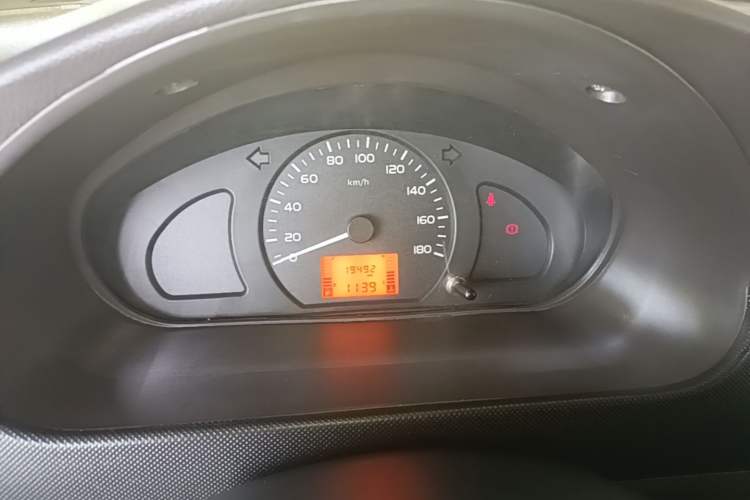 Used Wuling Rongguang Small Truck 2023 1.5L Single-Row LAR Instrument Cluster
