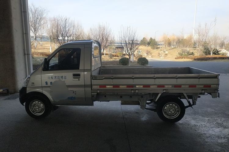 Used Wuling Rongguang Small Truck 2023 1.5L Single-Row LAR Interior 4