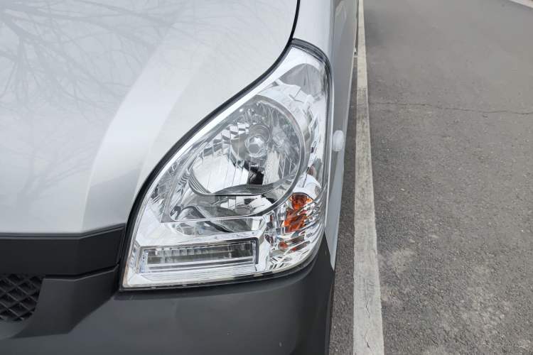 Used Wuling Rongguang Small Truck 2023 1.5L Single-Row LAR Left Front Headlight