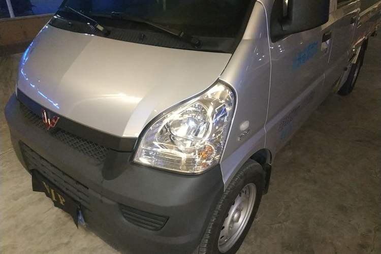 Used Wuling Rongguang Small Truck 2023 1.5L Double-Cab LAR Left Front Headlight