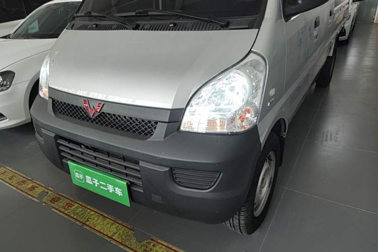 Used Wuling Rongguang Small Truck 2023 1.5L Double-Cab Extended-Length LAR Left Front Headlight