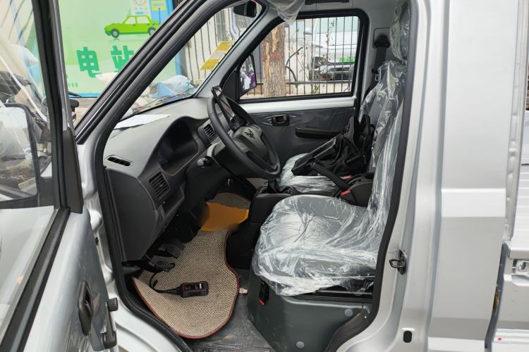 Used Wuling Rongguang Small Truck 2023 1.5L Single-Row LAR Left Front Seat