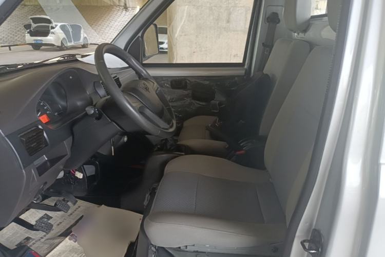 Used Wuling Rongguang Small Truck 2023 1.5L Single-Row LAR Left Front Seat