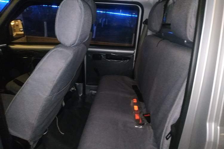 Used Wuling Rongguang Small Truck 2023 1.5L Double-Cab LAR Left Rear Seat