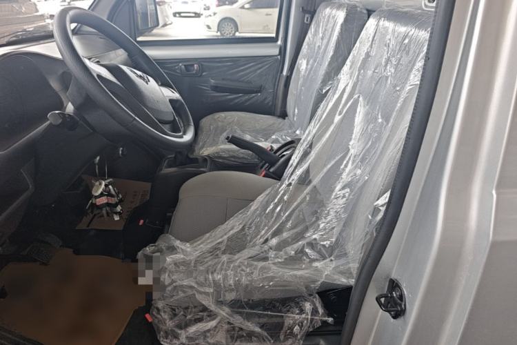 Used Wuling Rongguang Small Truck 2023 1.5L Single-Row LAR Left Rear Seat