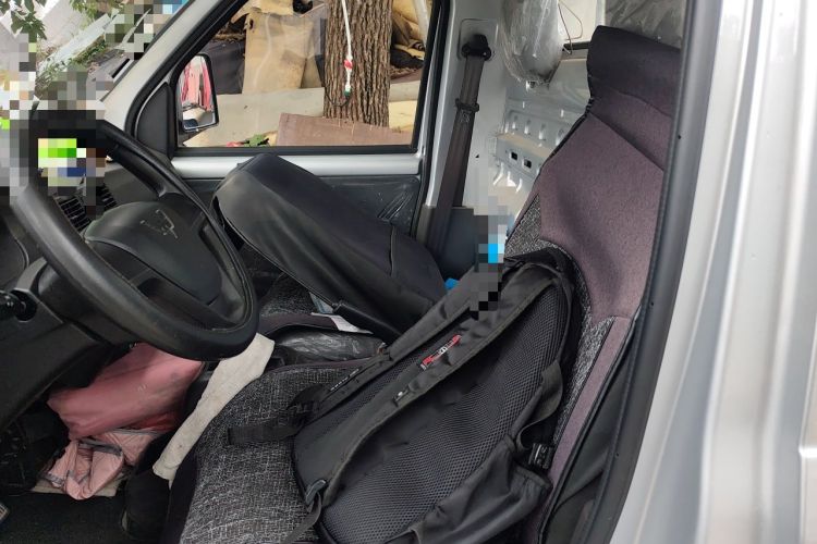Used Wuling Rongguang Small Truck 2023 1.5L Single-Row LAR Left Rear Seat