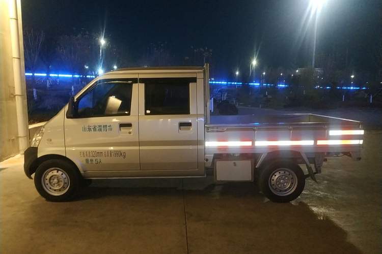 Used Wuling Rongguang Small Truck 2023 1.5L Double-Cab LAR Left Side