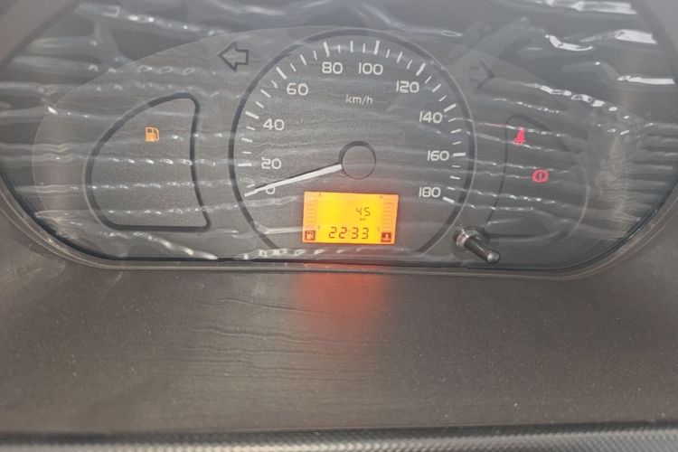 Used Wuling Rongguang Small Truck 2023 1.5L Single-Row LAR Odometer Close Up