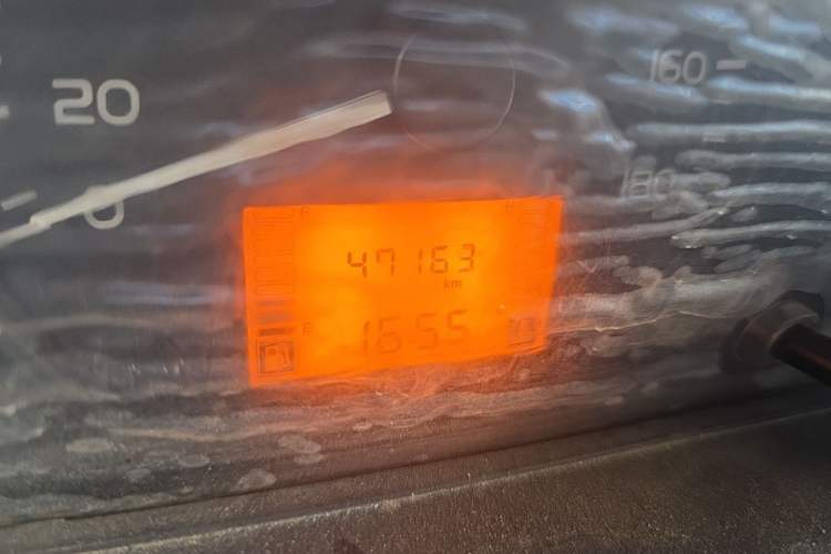 Used Wuling Rongguang Small Truck 2023 1.5L Single-Row LAR Odometer Close Up
