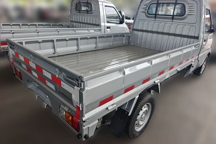 Used Wuling Rongguang Small Truck 2023 1.5L Single-Row LAR Rear Right 45 Deg