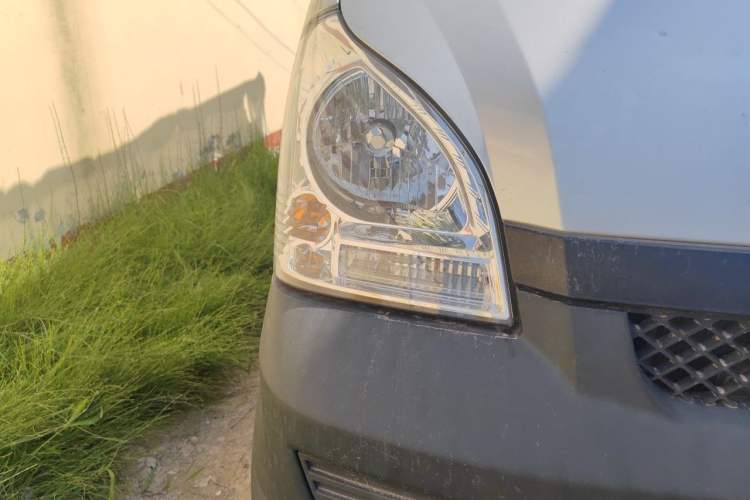 Used Wuling Rongguang Small Truck 2023 1.5L Single-Row LAR Right Front Headlight
