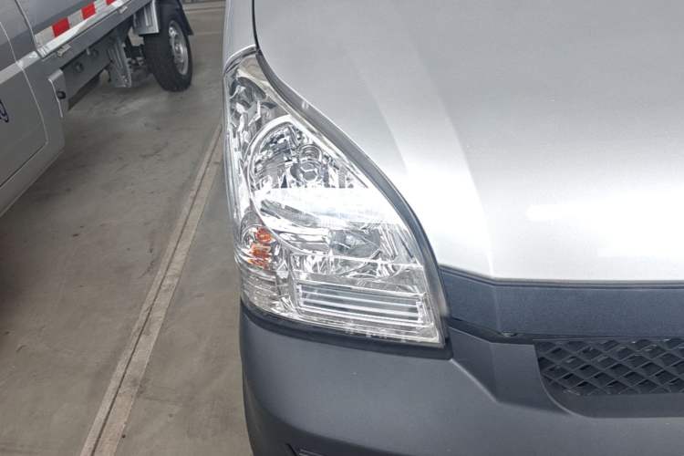 Used Wuling Rongguang Small Truck 2023 1.5L Single-Row LAR Right Front Headlight