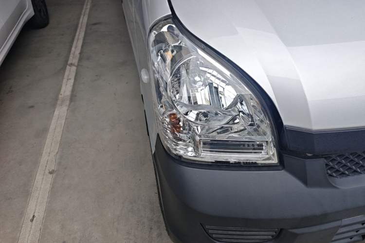 Used Wuling Rongguang Small Truck 2023 1.5L Single-Row LAR Right Front Headlight