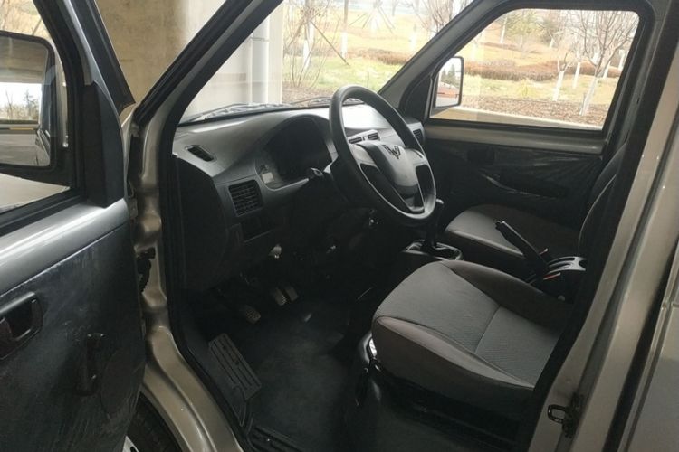 Used Wuling Rongguang Small Truck 2023 1.5L Double-Cab LAR Right Front Seat