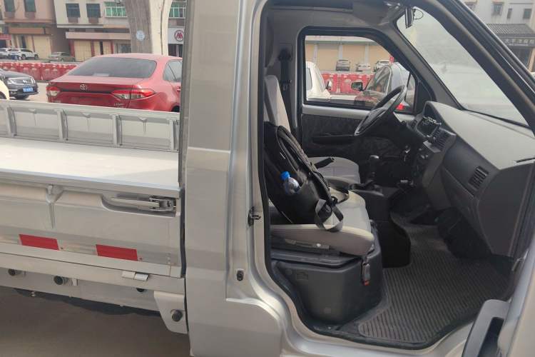 Used Wuling Rongguang Small Truck 2023 1.5L Single-Row LAR Right Front Seat