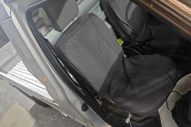 Used Wuling Rongguang Small Truck 2023 1.5L Single-Row LAR Right Front Seat
