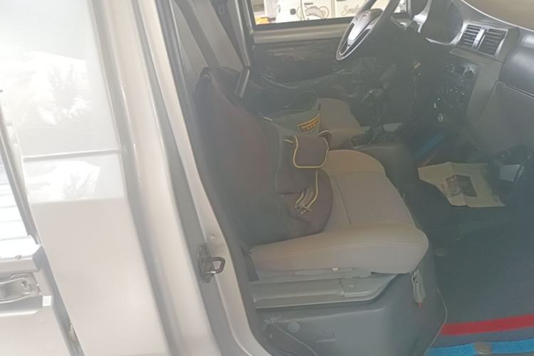 Used Wuling Rongguang Small Truck 2023 1.5L Single-Row LAR Right Front Seat