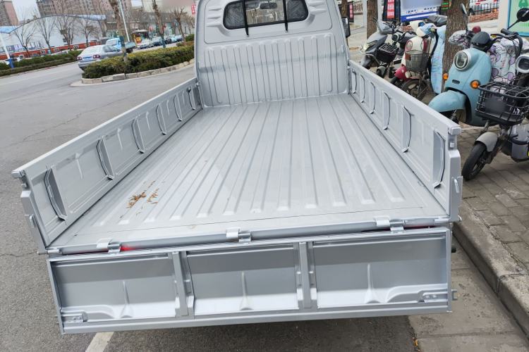 Used Wuling Rongguang Small Truck 2023 1.5L Single-Row LAR Trunk
