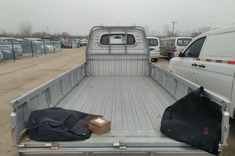 Used Wuling Rongguang Small Truck 2023 1.5L Single-Row LAR Trunk