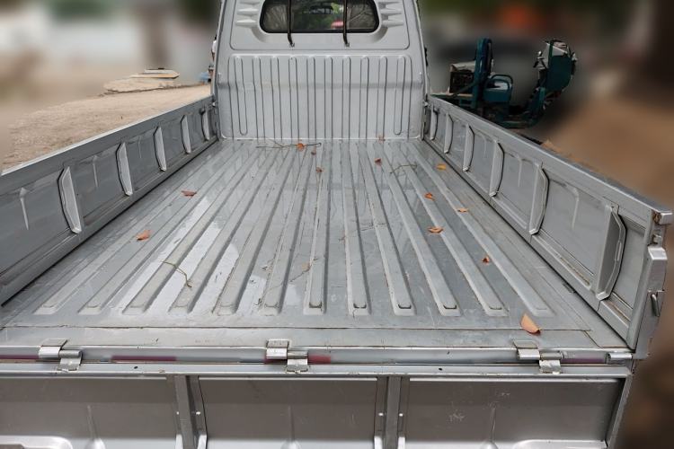 Used Wuling Rongguang Small Truck 2023 1.5L Single-Row LAR Trunk