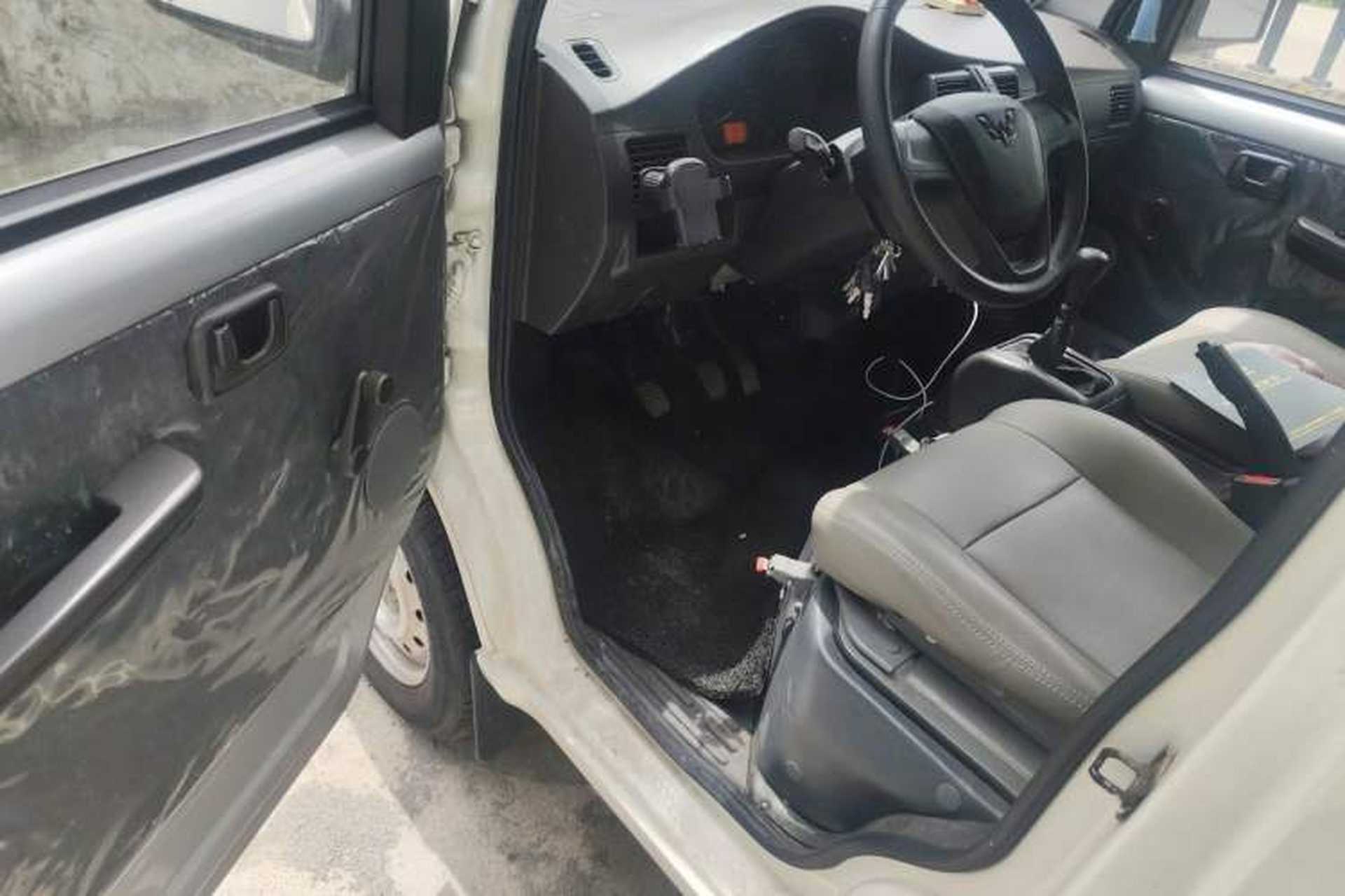 Used Wuling Rongguang Small Truck  Driver Seat
