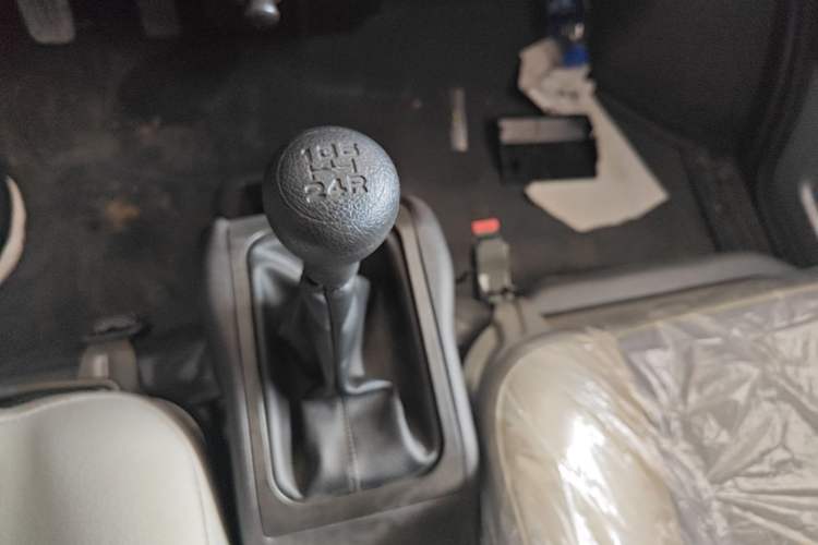 Used Wuling Rongguang Small Truck 2023 1.5L Single-Row Extended LAR Gear Lever