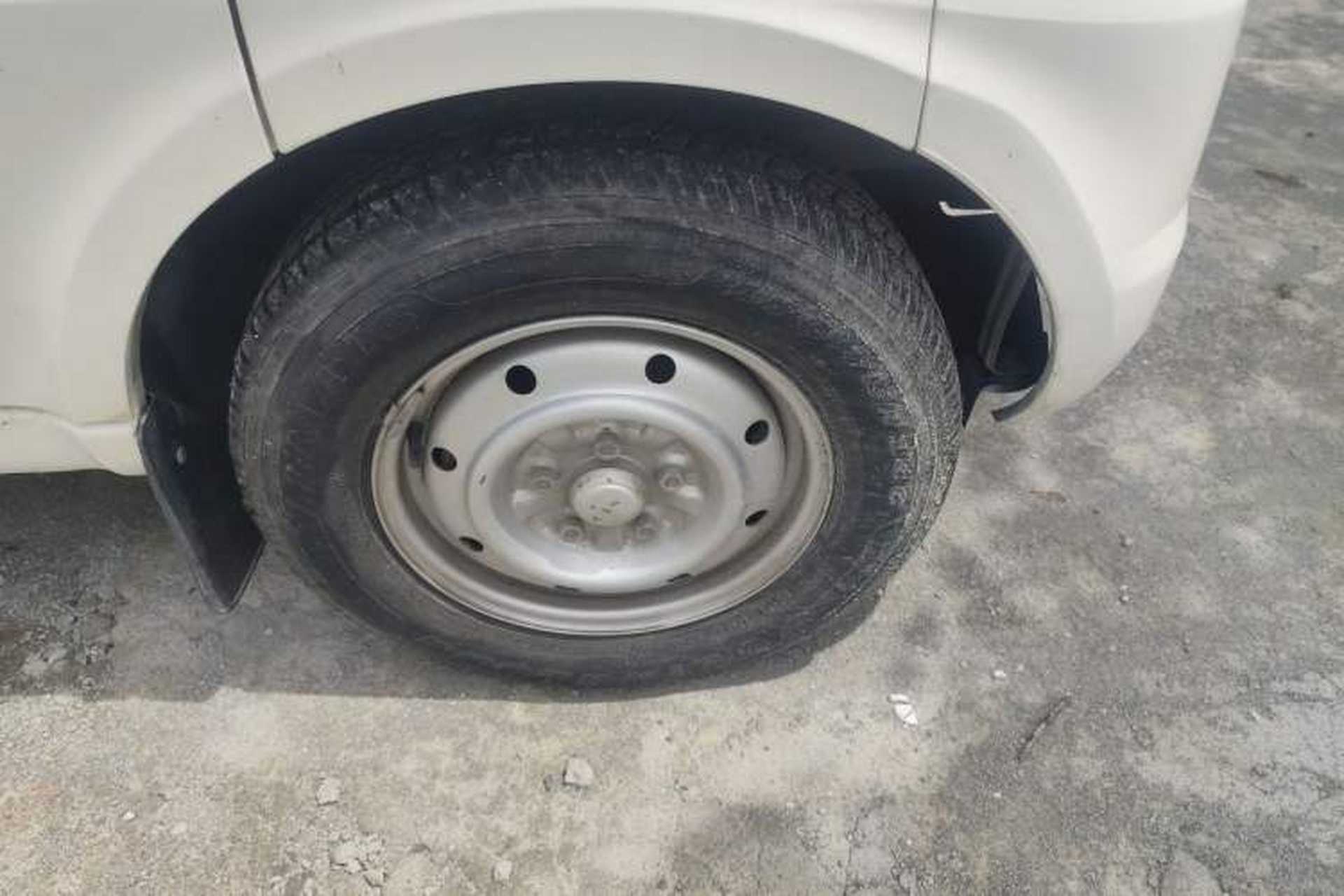 Used Wuling Rongguang Small Truck  Right Front Wheel Hub